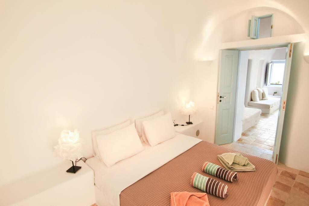 Вілла Dionyssos Cave House Ія Екстер'єр фото